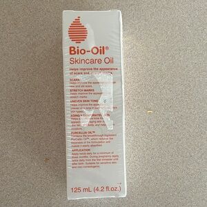 Skincare Oil - White and Red